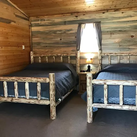 Yellowstone Cutthroat Guest Ranch