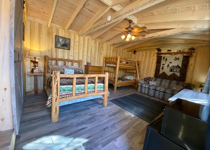 Yellowstone Cutthroat Guest Ranch Inn 2*