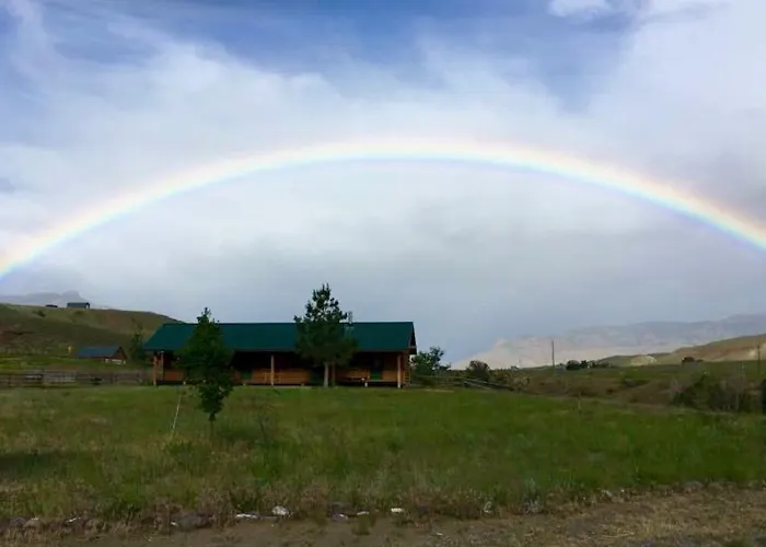 Yellowstone Cutthroat Guest Ranch Wapiti