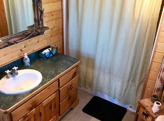 Yellowstone Cutthroat Guest Ranch Inn