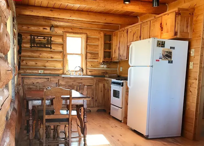 Yellowstone Cutthroat Guest Ranch 2*