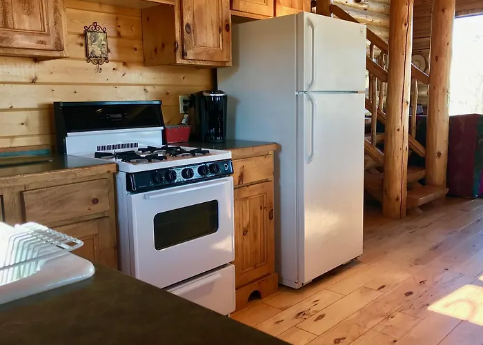 Yellowstone Cutthroat Guest Ranch Inn 2*