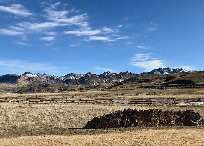 Yellowstone Cutthroat Guest Ranch Wapiti