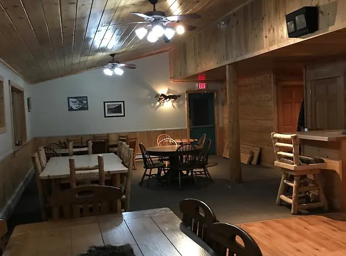 Yellowstone Cutthroat Guest Ranch Inn 2*