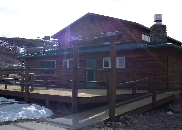 Inn Yellowstone Cutthroat Guest Ranch Wapiti