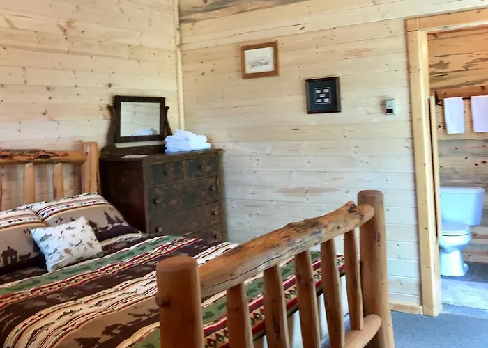 Inn Yellowstone Cutthroat Guest Ranch Wapiti